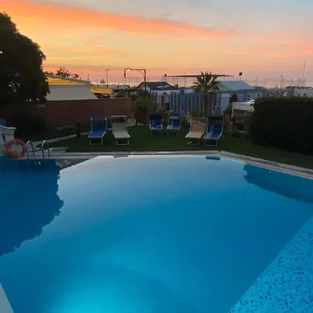 Apartahotel Rex Cattolica