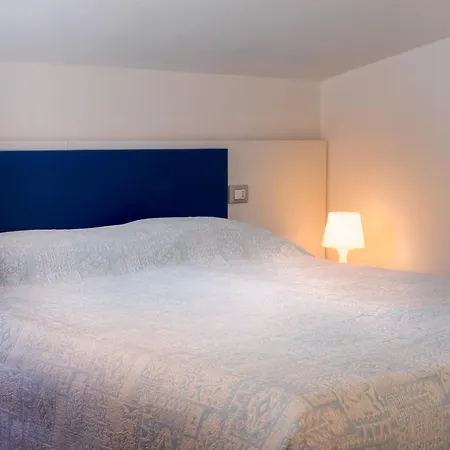 מלון דירות Rex קאטוליקה