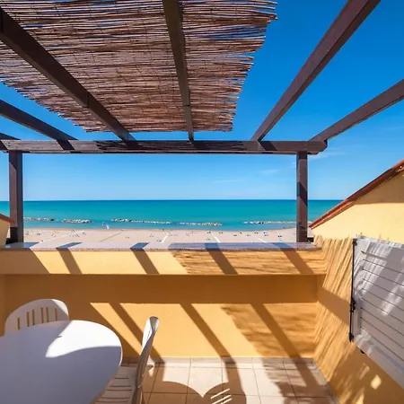 Rex מלון דירות