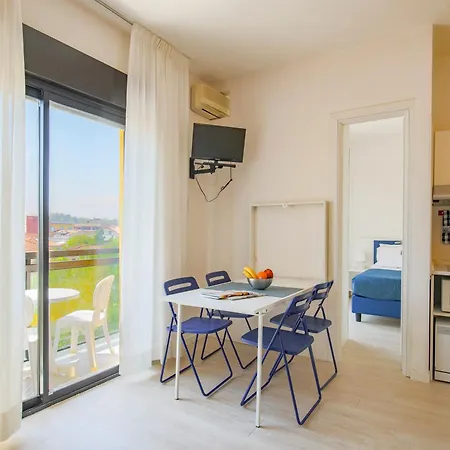 Rex Aparthotel