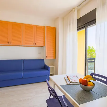 Rex Aparthotel