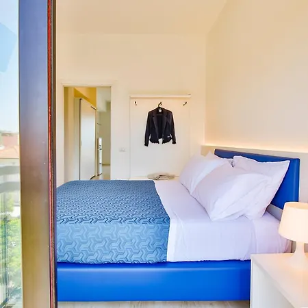 Rex מלון דירות