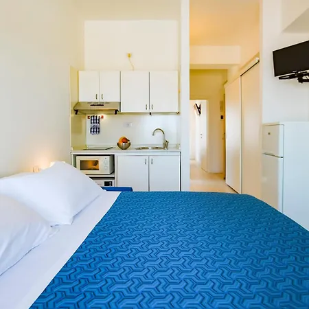 Rex מלון דירות קאטוליקה