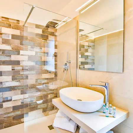 מלון דירות Rex