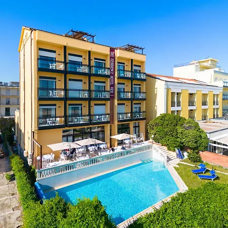 מלון דירות Rex 3*