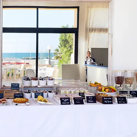 Rex מלון דירות קאטוליקה