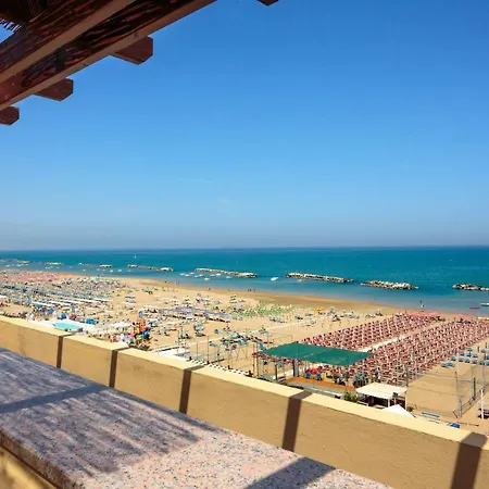 Rex מלון דירות